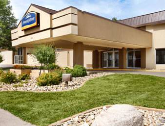 Howard Johnson Inn Fargo Downtown