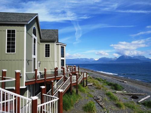 Otter Beach Lodges