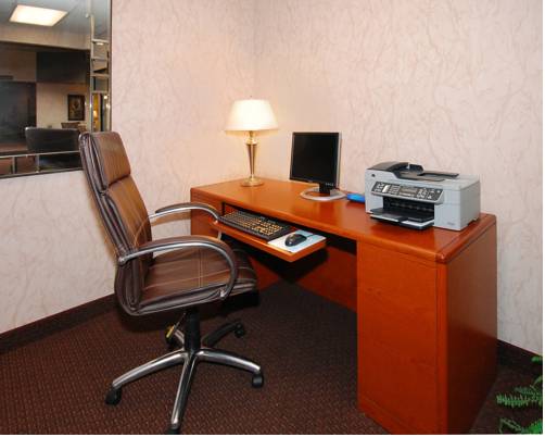 Quality Inn & Suites Conference Center Clarkston